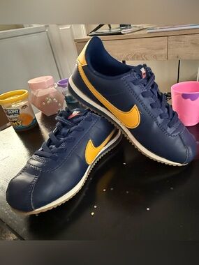 Nike Kids Navy & Yellow Retro Runner Sneakers